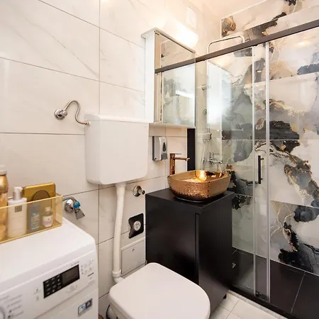 Royal Elegance Split