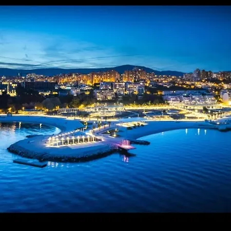 Royal Elegance Apartment