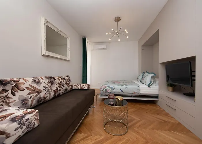 Apartment Royal Elegance