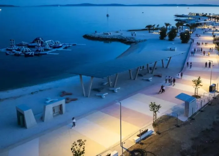 Royal Elegance * Split